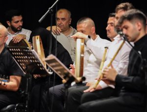 “Gelenekten Geleceğe Musikimiz” adlı yılsonu kapanış konseri coşkuyla geçti.