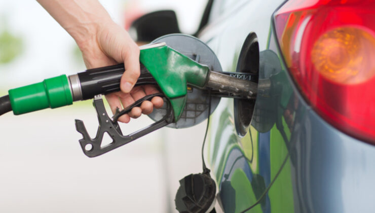 Benzine zam bekleniyor