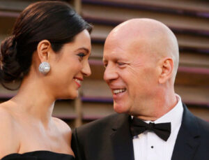 Bruce Willis ailesinden ayrıldı, bakıcılarla yaşıyor