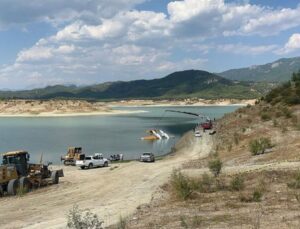 Burdur’da uçak kaza kırıma uğradı