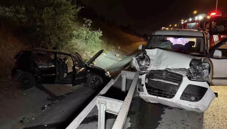 Eyüpsultan’da Trafik Kazası: Sürücü Kaçtı, İki Kişi Yaralandı