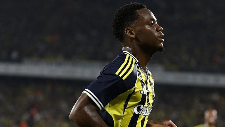 Fenerbahçede sakatlık İki yıldız oyuncu maça devam edemedi