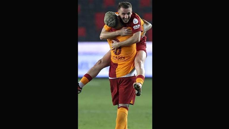 Mauro Icardiden Fenerbahçe maçı sonrası Kerem Aktürkoğlu paylaşımı