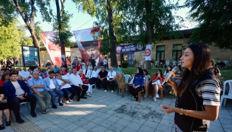 Rami Gönüllüler Korosu, "Uyuşturucuya Hayır" konserinde sahne aldı