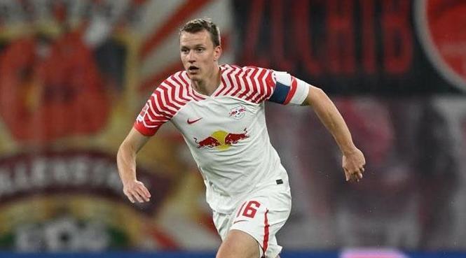 Beşiktaş Klostermann'ı kadrosuna katmak istiyor!