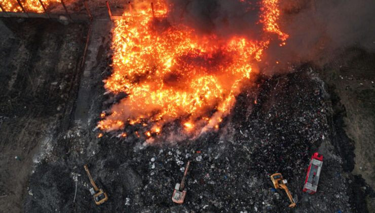 Adana’da geri dönüşüm fabrikasında yangın