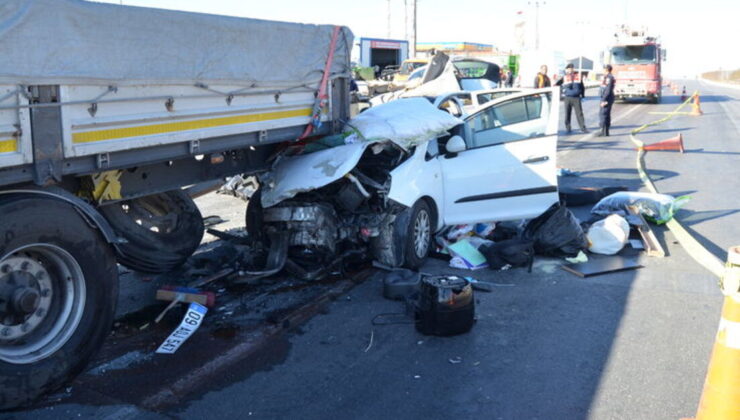 Anne ile oğlunu ayıran kaza kameraya yansıdı!