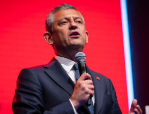 CHP Genel Başkanı Özel: Kayyum da gelse, parti genel başkanını seçecek