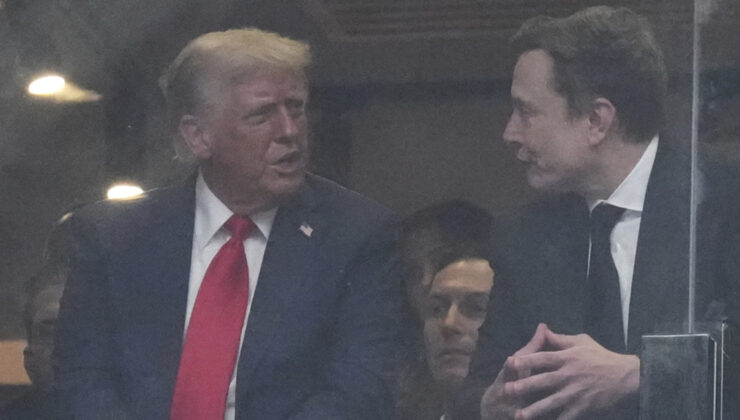 Dudak okuyucu açıkladı: Donald Trump’tan Elon Musk’a “Seni özledim” mesajı