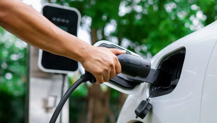 Elektrikli araç şarj soket sayısı Ağustos’ta 33 bini aştı