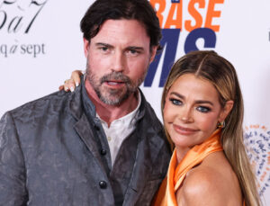 Eşinden şiddet gören ünlü oyuncu Denise Richards nafaka talebine karşılık bulamadı