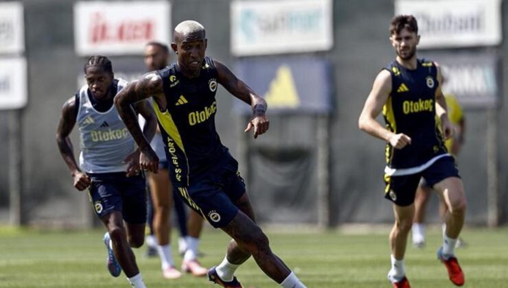 Fenerbahçe antrnemanalara devam etti