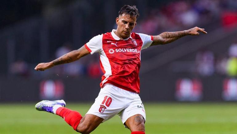 Fenerbahçe istedi, Babası ilk kez açıkladı: Bildiğim tek şey Transferde sıcak saatler