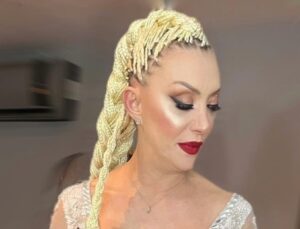 Güllü, okul parası için hapis yatmış