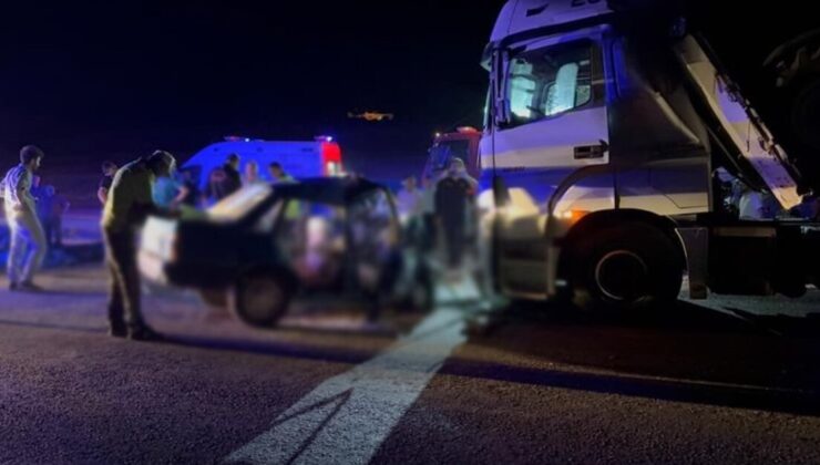 Kahramanmaraş’ta TIR ile otomobil çarpıştı: 3 ölü