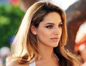 Kelly Brook: Beni aldatanı, aldatırım