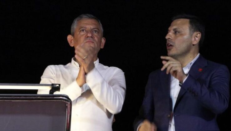 Özgür Özel, Kadıköy’de konuştu