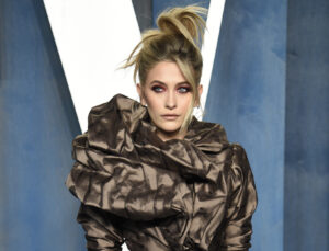 Paris Jackson, babası Michael Jackson’ı anlatan filme tepkili