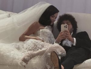 Selena Gomez’in düğün mekânını görüntülemek için helikopterler havalandı