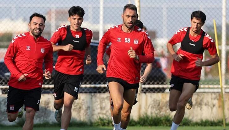 Sivasspor’da Sarıyer mesaisi sürüyor