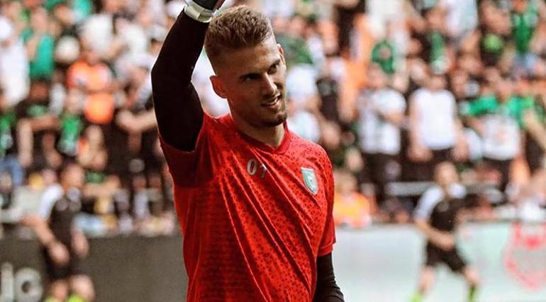 Uğurcan Çakırın yerine gelecek kaleci belli oldu Trabzonspordan transfer atağı