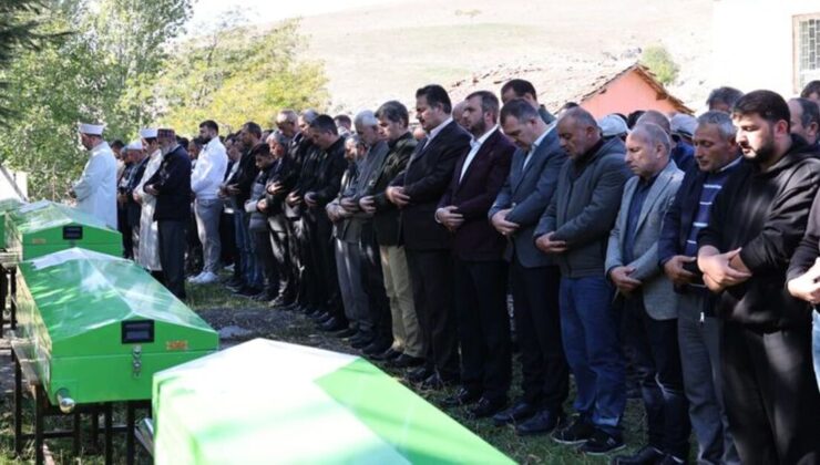 4 tabut yan yana 3’ü kardeş! Gözyaşları sel oldu…