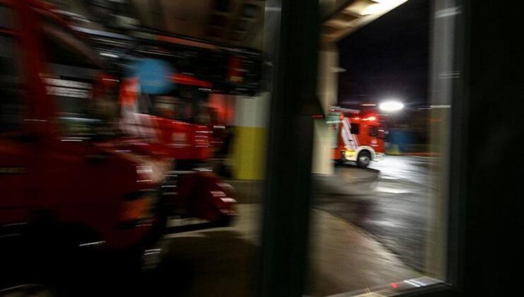 Adana’da tekstil dükkanında yangın çıktı