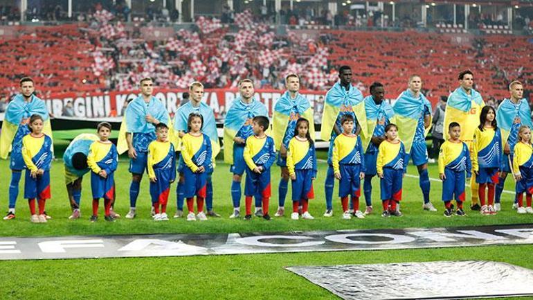 Avrupalı Samsunspor Gol yemeden 2de 2 yaptılar... Samsunspor - Dinamo Kiev maç sonucu 3-0