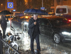 Depremin merkez üssü Sındırgı’da sağanak etkili oluyor