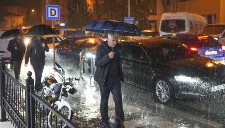 Depremin merkez üssü Sındırgı’da sağanak etkili oluyor