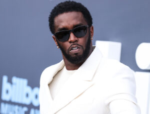 Hapishanede Diddy’nin boğazına bıçak dayadılar