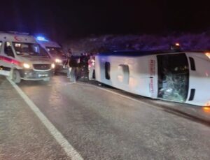 Malatya’da trafik kazası: 13’ü öğrenci 14 yaralı