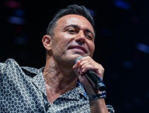 Mustafa Sandal’a İngiltere’den ömürlük vize: Gurur verici