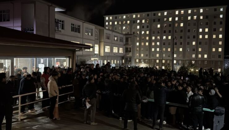 Öğrenci yurdunda “su kesintisi” protestosu