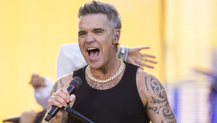 Robbie Williams üniversite kuruyor