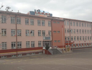 Daha 2’nci sınıftı… Tenefüste yere yığıldı!