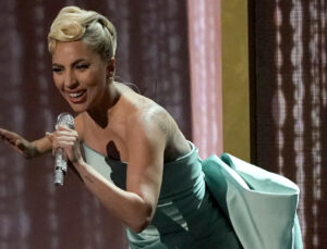 Lady Gaga turnesini iptal etme nedenini yıllar sonra açıkladı