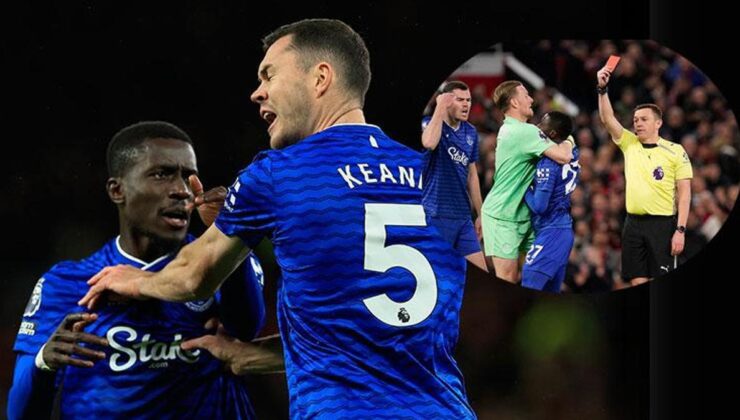 Manchester United-Everton maçında flaş olay! Takım arkadaşına tokat attı, kırmızı kart gördü