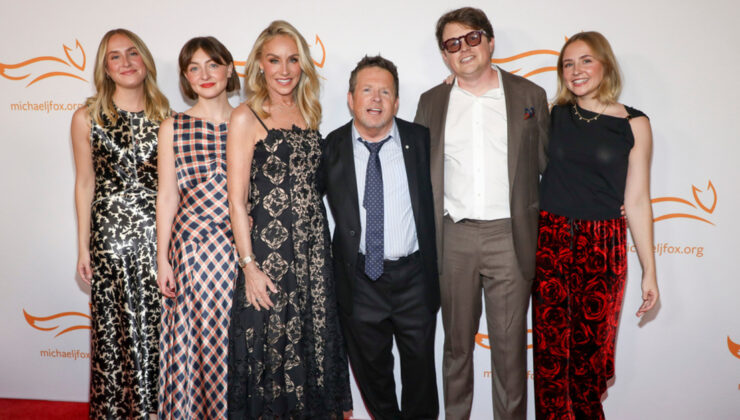 Michael J. Fox ailesiyle galaya ev sahipliği yaptı