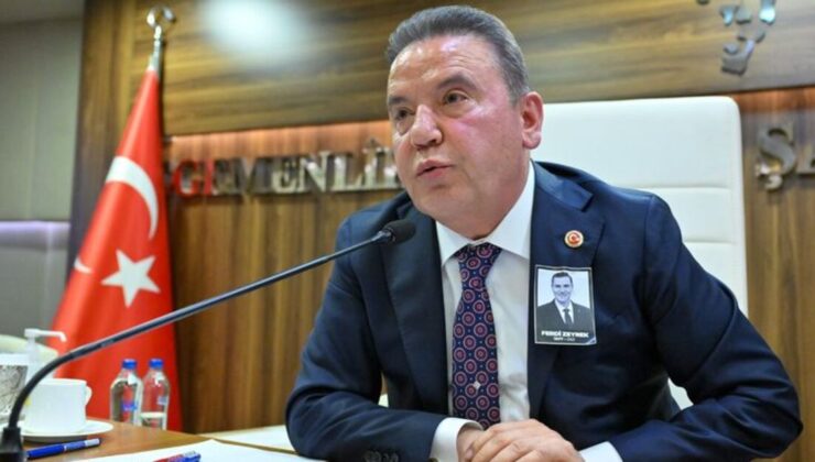 Muhittin Böcek acil olarak hastaneye götürüldü