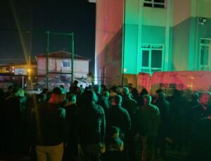 Okul bahçesinde fenalaşan çocuk öldü