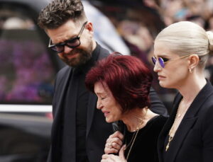 Ozzy Osbourne’un ölümünün ardından kızı: İki ay boyunca annemle uyudum