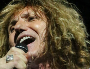 Rock efsanesi David Coverdale emekliliğini açıkladı