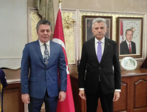Şinasi Yüzbaşıoğlu Eyüpsultan’da Mesaiye Başladı
