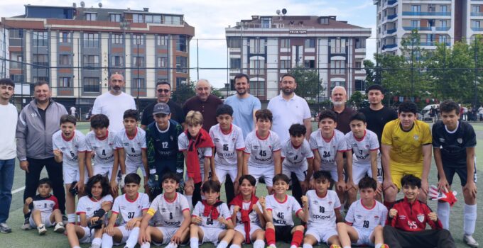 Abdullah Özdemir’den Gençlere Moral Ziyareti