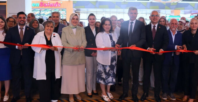 Eyüpsultan Halk Eğitim Merkezi Yıl Sonu Sergisi Büyük İlgi Gördü