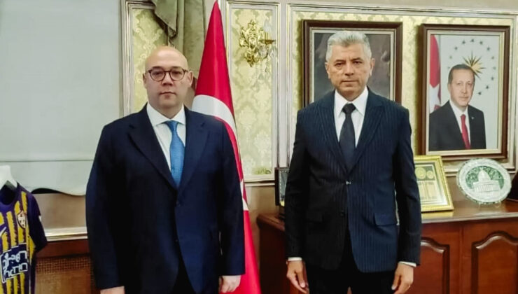CAN COŞKUN’DAN KAYMAKAM DR. ARSLAN YURT’A ZİYARET