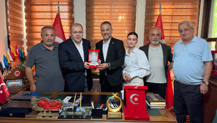 EYÜPSULTAN BASININDAN MHP EYÜPSULTAN İLÇE BAŞKANI YENAL YIĞRIK’A HAYIRLI OLSUN ZİYARETİ